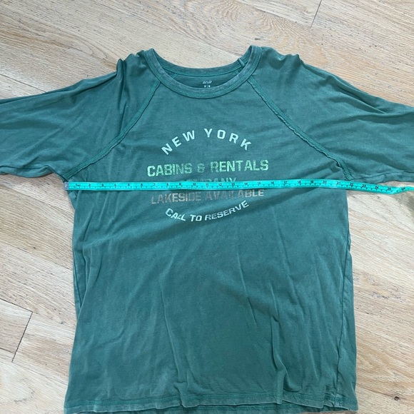 EUC Aerie long-sleeve tee, size medium - Picture 2 of 4